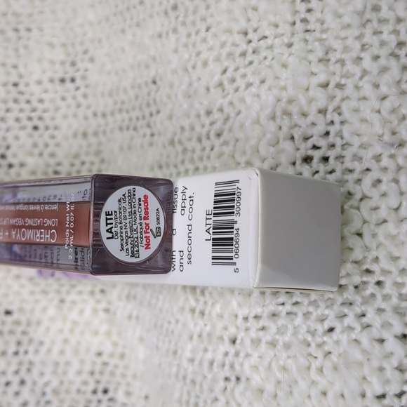 Seraphine Botanicals Cherimoya + Fig Lip Stain in Latte, 2.2ml/0.07fl oz - Picture 6 of 9